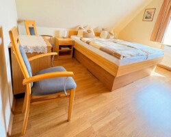 Schlafzimmer 2